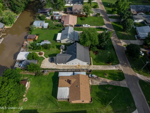 $369,000 | 218 Harbor Lane, Brandon, MS 39047