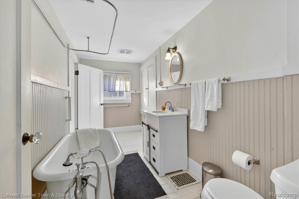 110 Clinton Street Manchester, MI 48158 - Photo 24 of 48