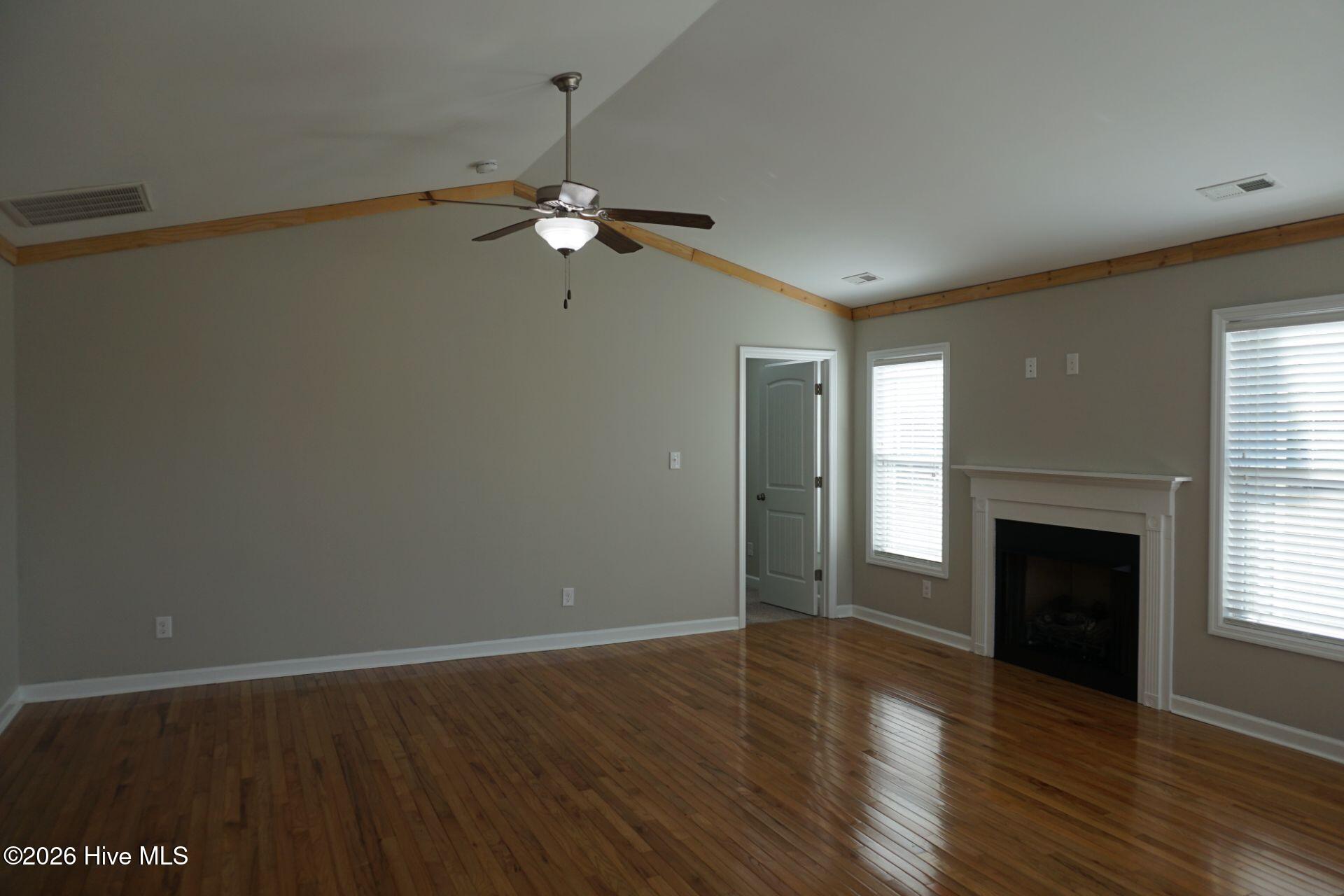 311 Spring Maple Way Richlands, NC 28574 - Photo 8 of 40 8