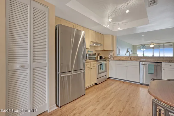 $3,000 | 5801 North Banana River Boulevard, Unit 923, Cape Canaveral, FL 32920