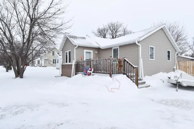 $145,000 | 412 Kinney Avenue North, Thief River Falls, MN 56701