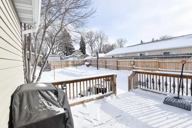 $145,000 | 412 Kinney Avenue North, Thief River Falls, MN 56701