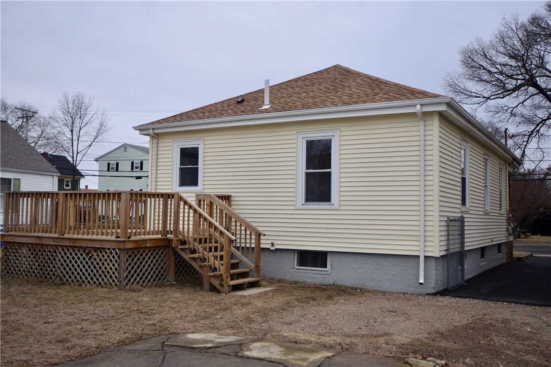 476 Power Road Pawtucket, RI 02860 - Photo 2 of 11 Back yard view.