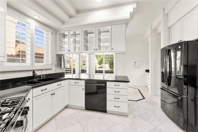 $824,999 | 409 Indigo Springs Street, Henderson, NV 89014