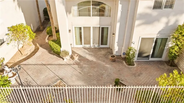 $824,999 | 409 Indigo Springs Street, Henderson, NV 89014