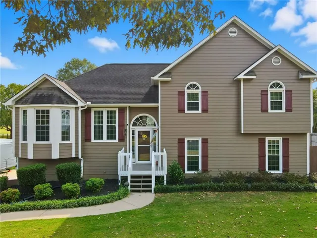 $515,000 | 1002 Smithwyck Drive, Canton, GA 30115