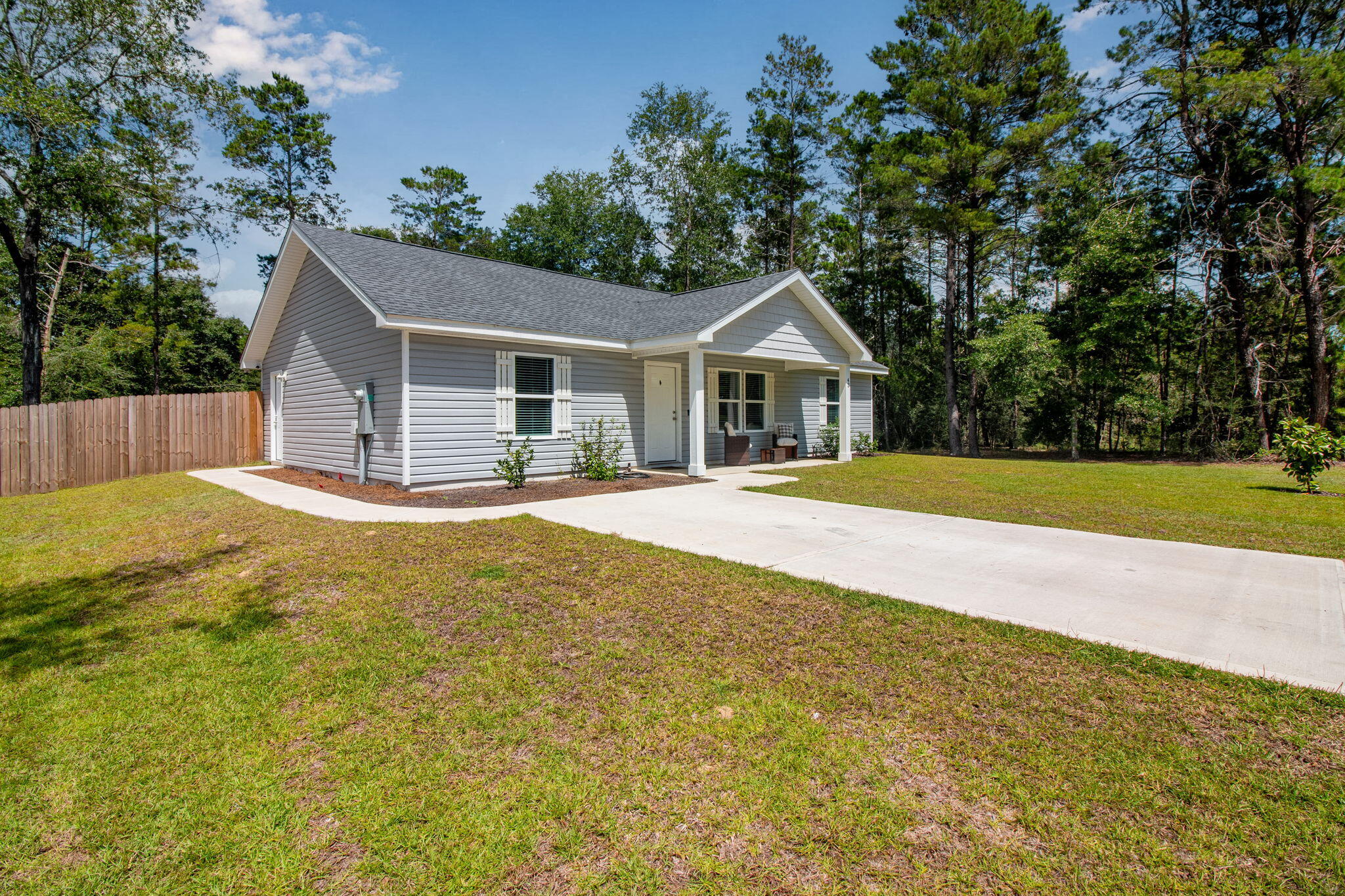 43 Crocus Avenue DeFuniak Springs, FL 32433 - Photo 2 of 20 a view of a house with a yard