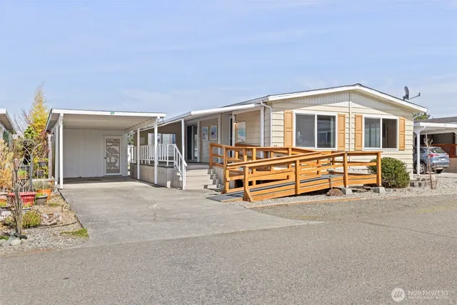 $129,000 | 55 Juniper Mobile Estate, Sequim, WA 98382