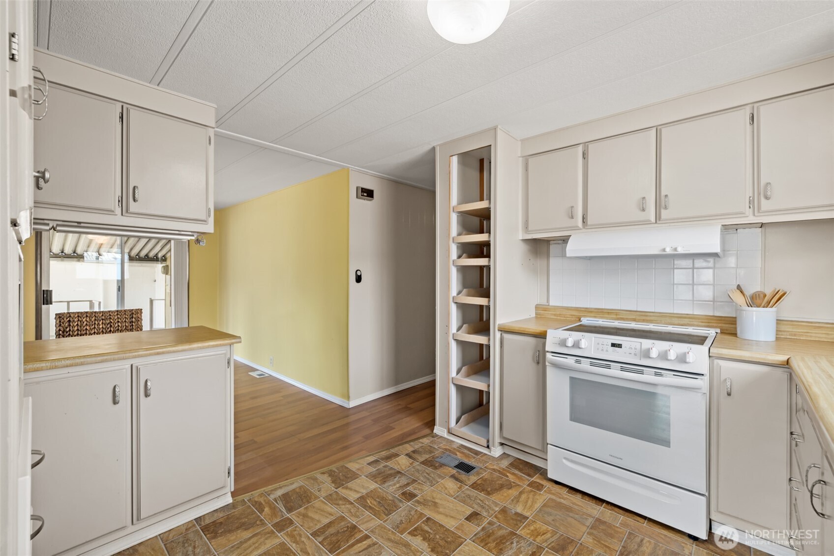 55 Juniper Mobile Estate Sequim, WA 98382 - Photo 12 of 37