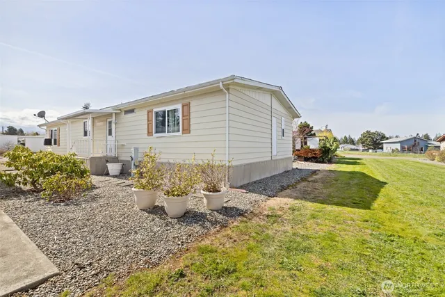 $129,000 | 55 Juniper Mobile Estate, Sequim, WA 98382