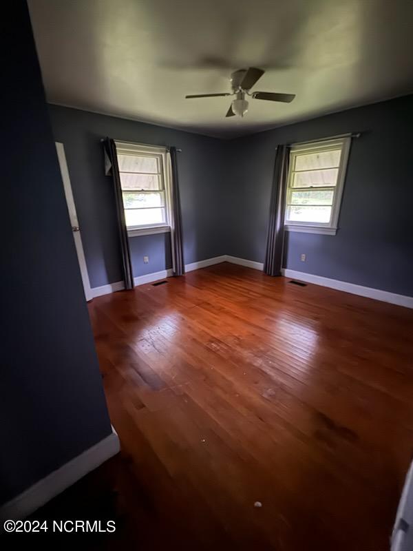2096 Greene Haynes Road Kinston, NC 28504 - Photo 8 of 10 Bed 2