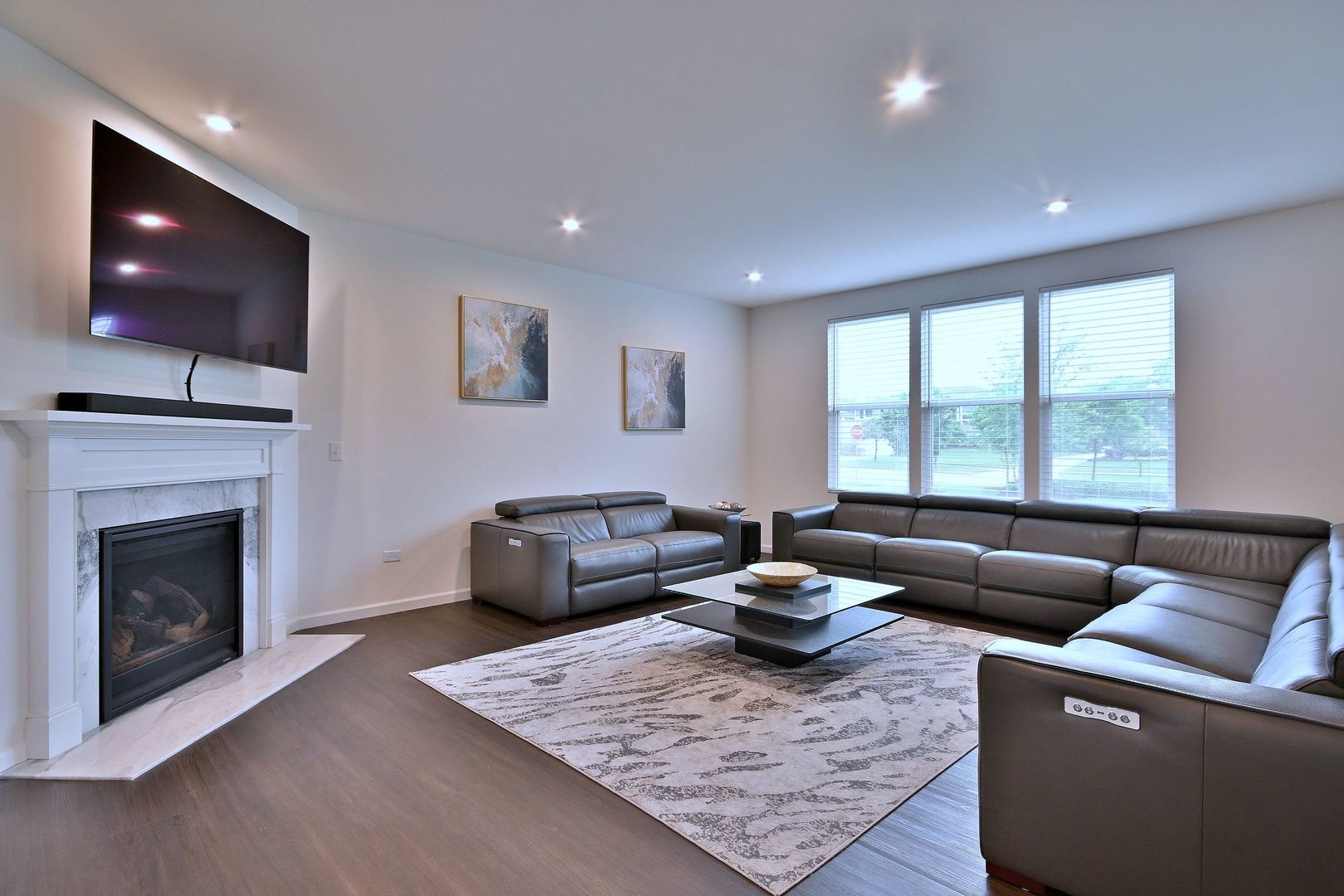 620 North Sullivan Street Addison, IL 60101 - Photo 11 of 50 Gallery Image 11