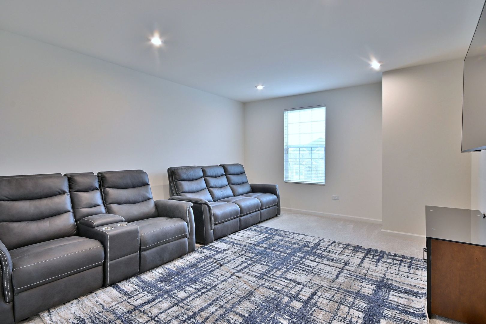 620 North Sullivan Street Addison, IL 60101 - Photo 27 of 50 Gallery Image 27
