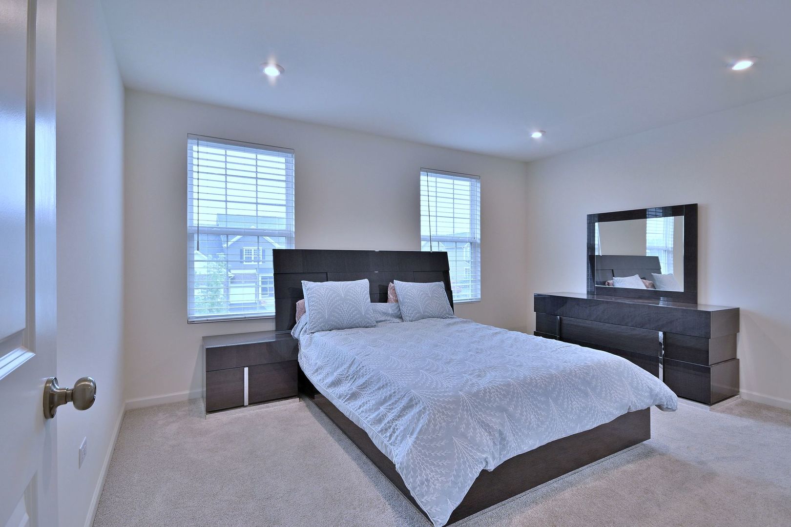 620 North Sullivan Street Addison, IL 60101 - Photo 30 of 50 Gallery Image 30