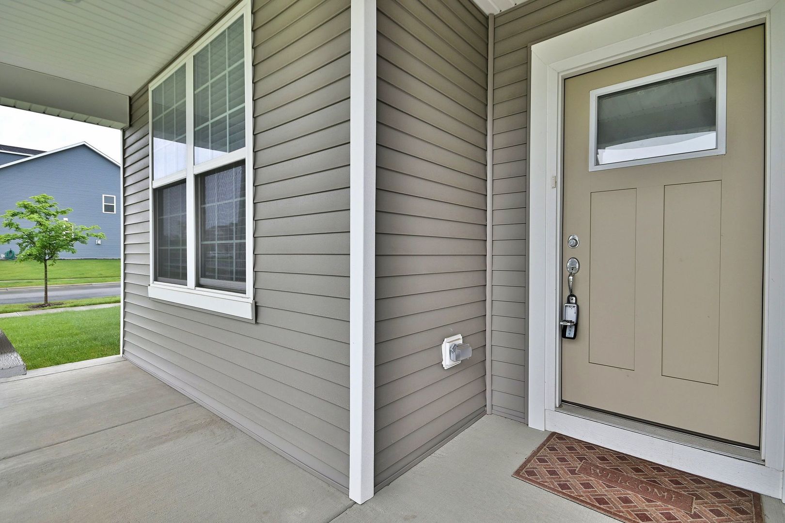 620 North Sullivan Street Addison, IL 60101 - Photo 3 of 50 Gallery Image 3