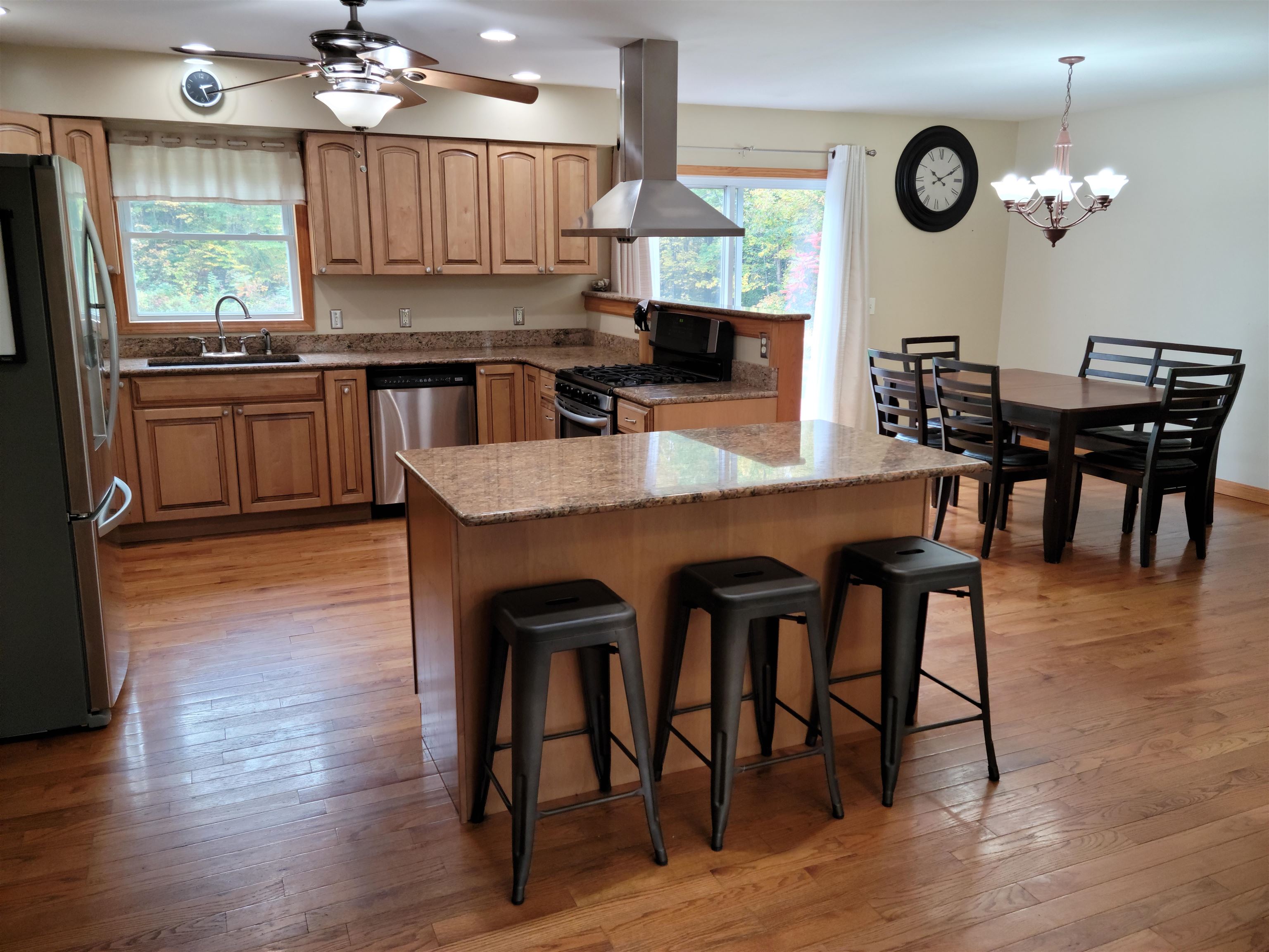 538 Clemons Road Chester, VT 05143 - Photo 4 of 23