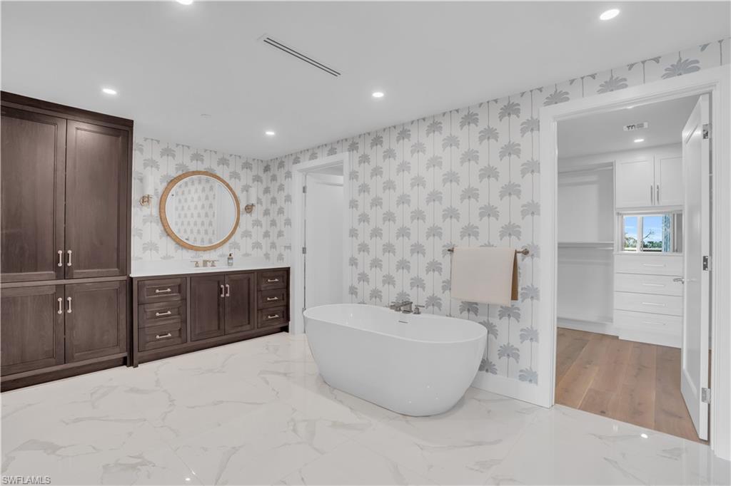 13945 Old Coast Road, Unit 301 Naples, FL 34110 - Photo 11 of 30
