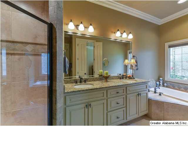 125 Glengerry Drive Pelham, AL 35124 - Photo 12 of 32