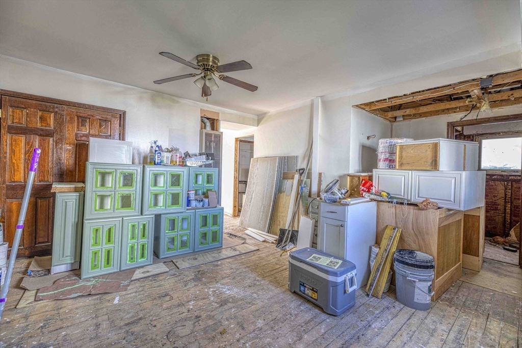 1273-1279 South Main Street Fall River, MA 02724 - Photo 27 of 33 a living room with furniture and a window