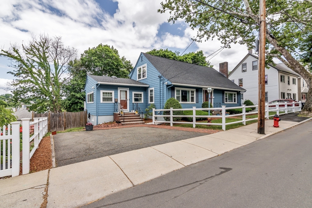 67 Cook Avenue Chelsea, MA 02150 - Photo 3 of 34