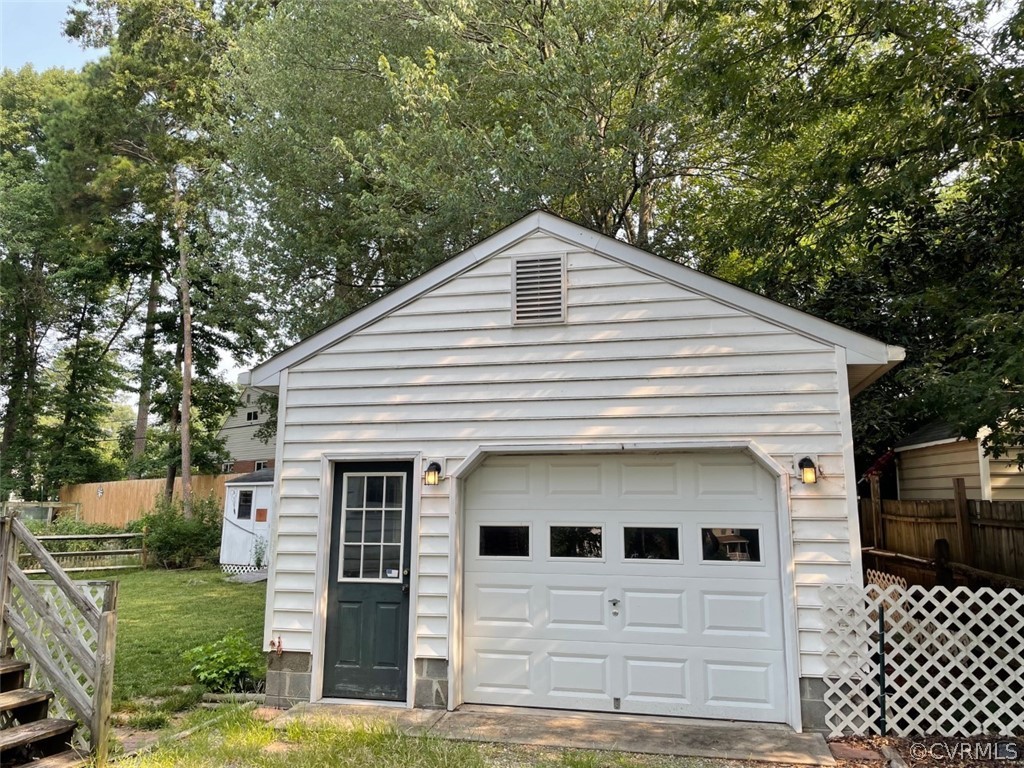 1200 Mapleton Circle Henrico, VA 23229 - Photo 3 of 20 a front view of a house with a yard