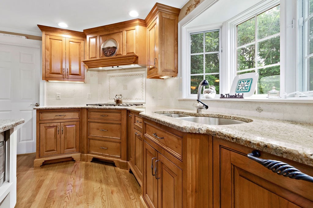 9 Westfield Road Hopkinton, MA 01748 - Photo 13 of 42 Gallery Image 13