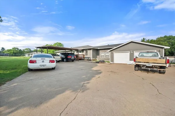 $2,050 | 5184 Teague Road, Fort Worth, TX 76140