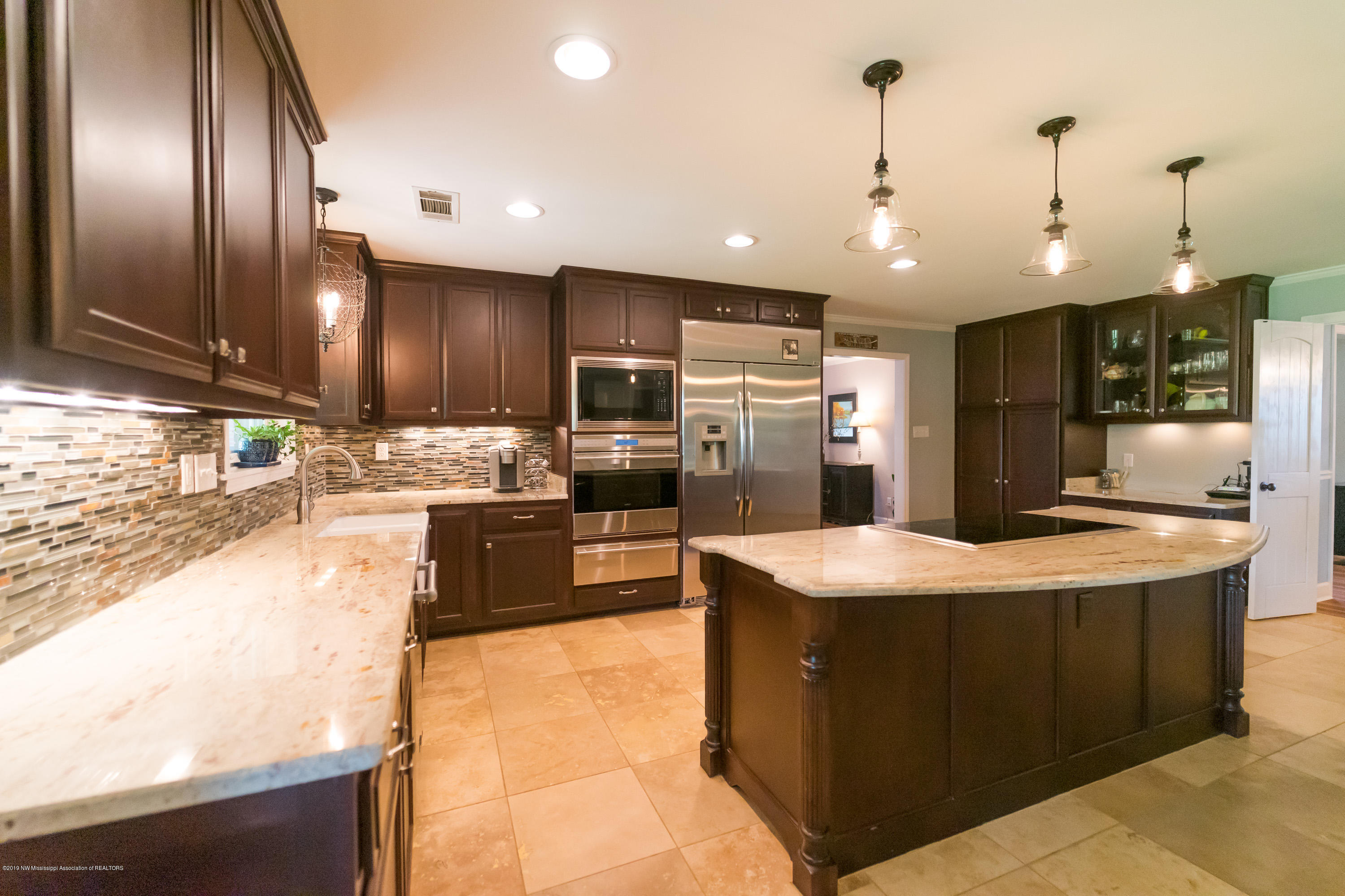 2596 Peyton Road Coldwater, MS 38618 - Photo 16 of 65 GOURMET KITCHEN