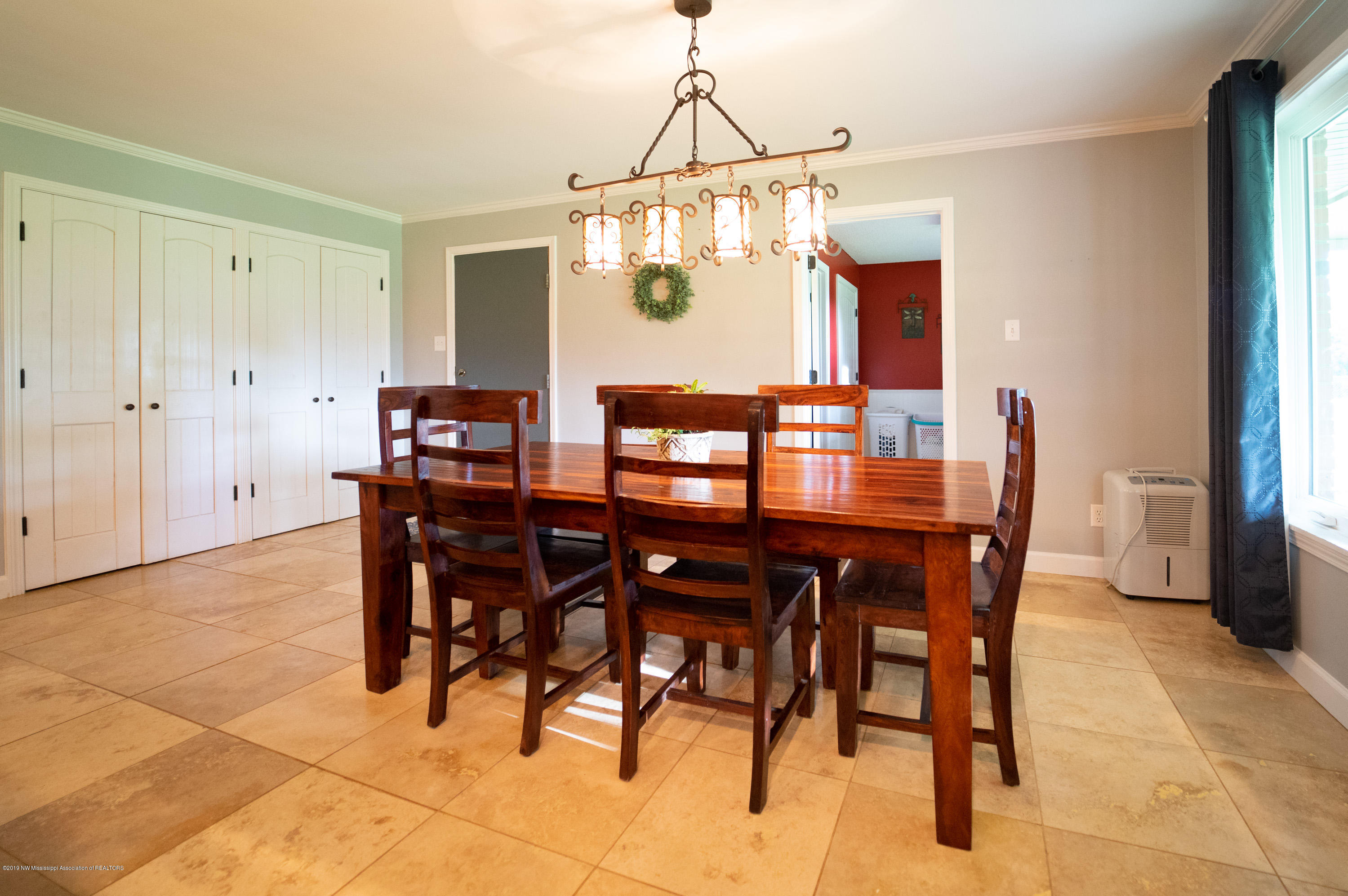 2596 Peyton Road Coldwater, MS 38618 - Photo 21 of 65 BREAKFAST ROOM