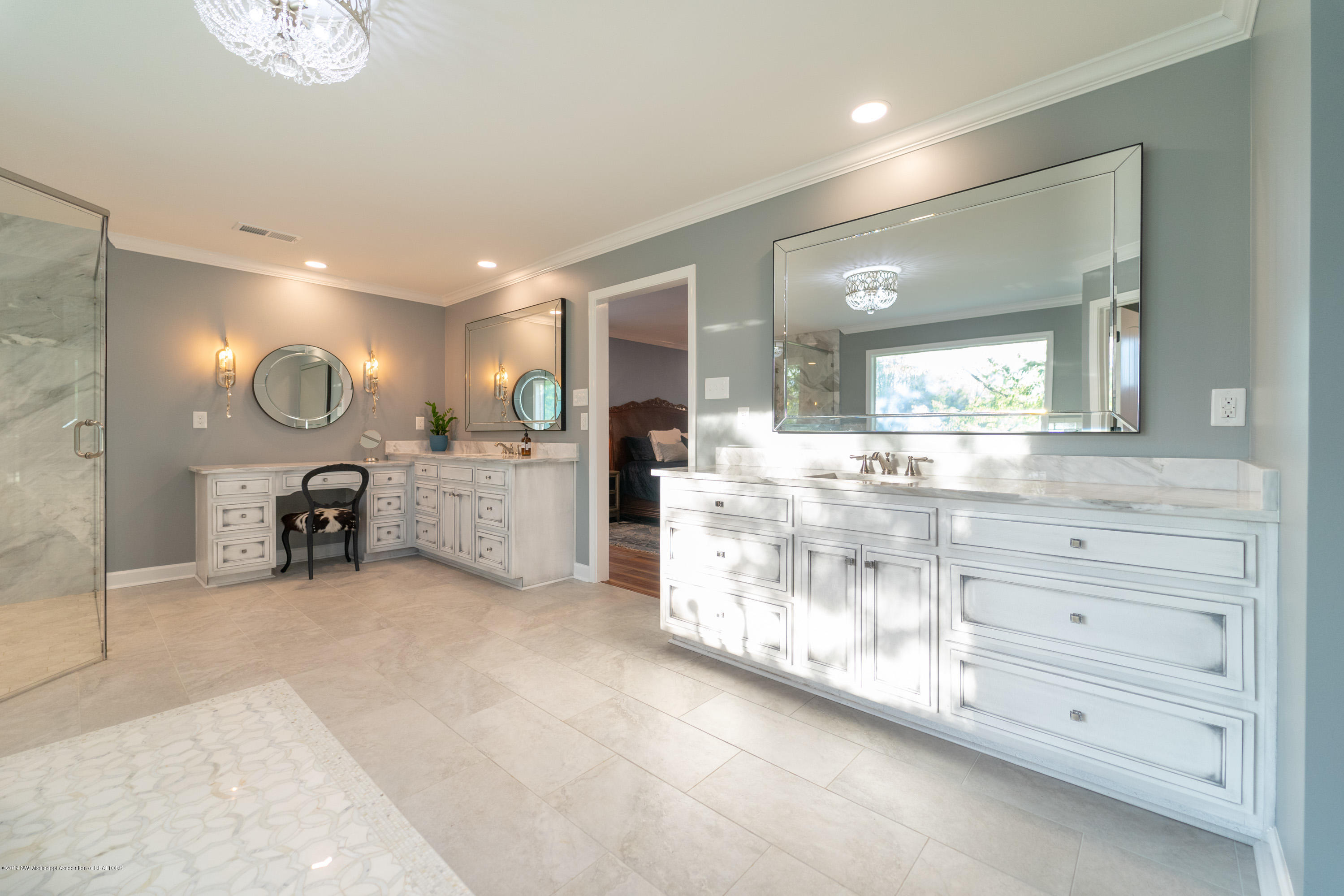 2596 Peyton Road Coldwater, MS 38618 - Photo 34 of 65 LUXURIOUS MASTER BATH