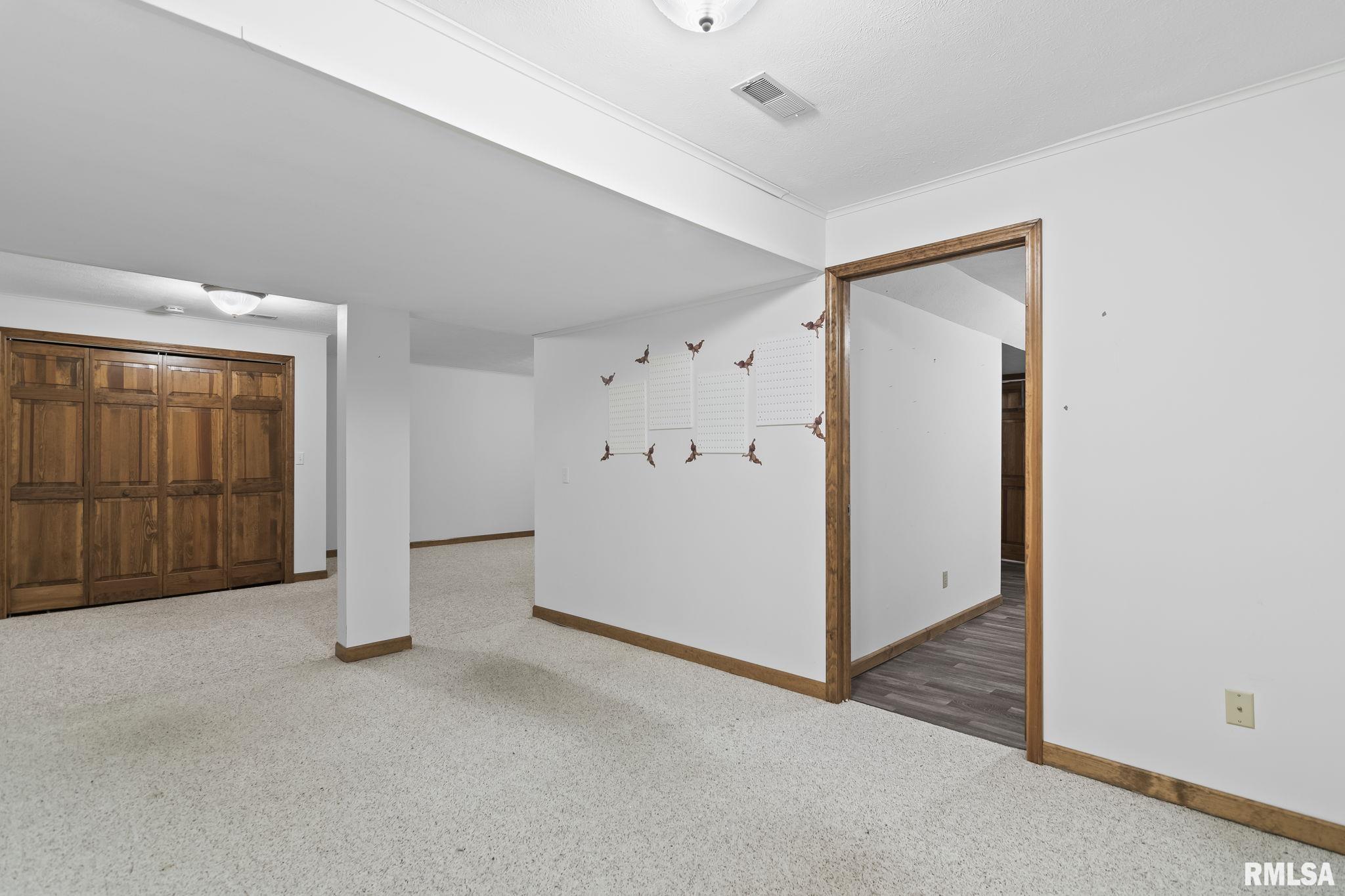 2529 Wydown Avenue Springfield, IL 62704 - Photo 38 of 52