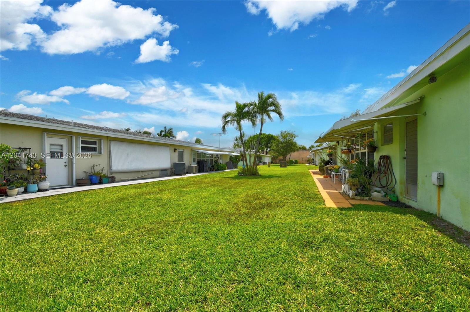 3241 Ridge Hill Road Boynton Beach, FL 33435 - Photo 37 of 46