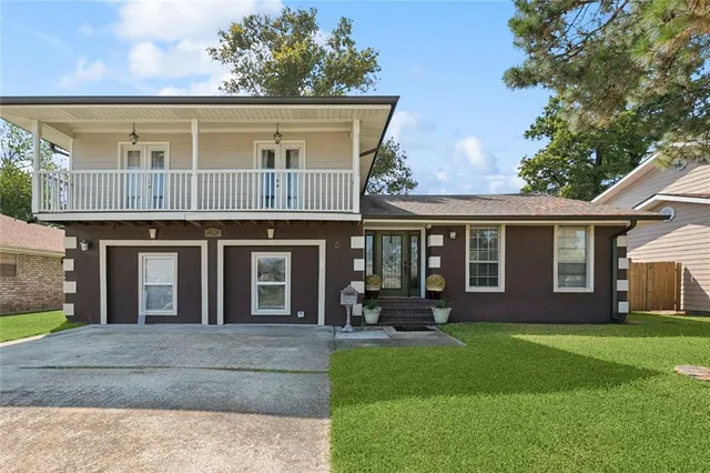 $249,900 | 1244 Lochlomand Drive, Harvey, LA 70058