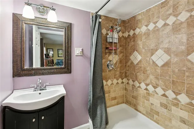 $249,900 | 1244 Lochlomand Drive, Harvey, LA 70058