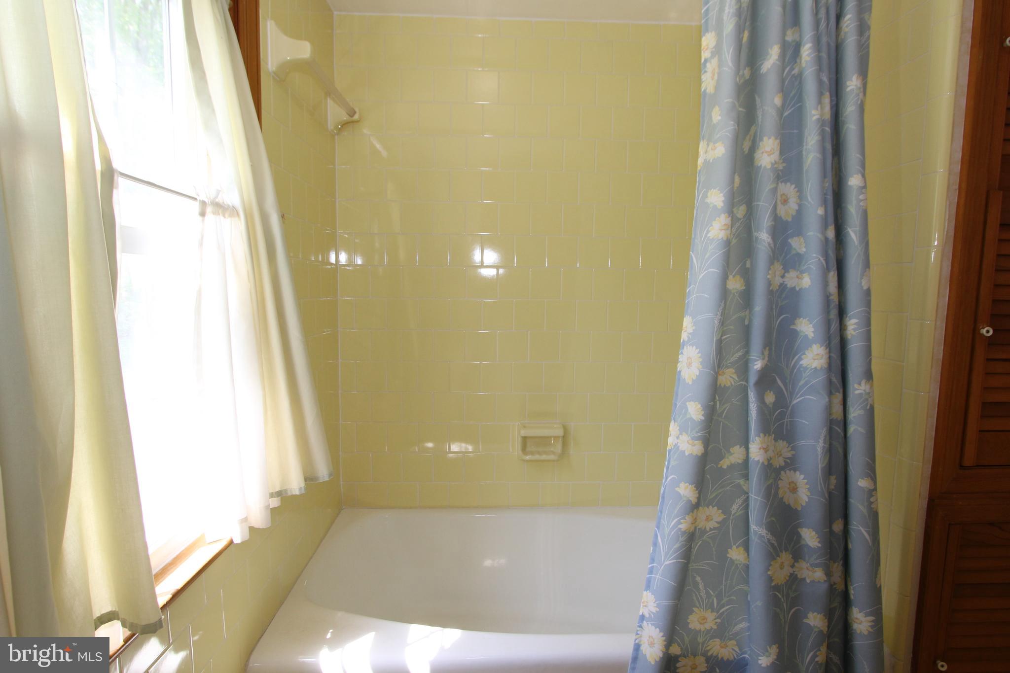 10406 Bethel Road Frederick, MD 21702 - Photo 8 of 31 Gallery Image 8