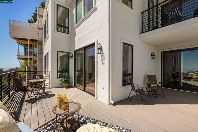 $1,698,000 | 6979 Elverton Drive, Oakland, CA 94611