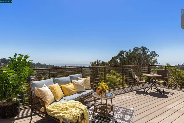 $1,698,000 | 6979 Elverton Drive, Oakland, CA 94611