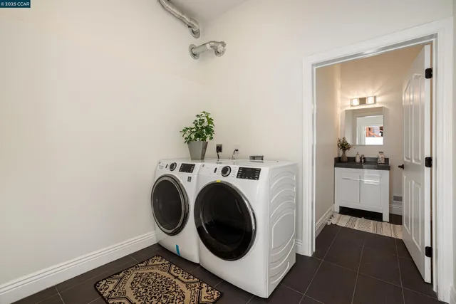 $1,698,000 | 6979 Elverton Drive, Oakland, CA 94611