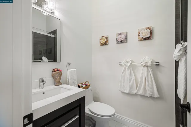 $1,698,000 | 6979 Elverton Drive, Oakland, CA 94611