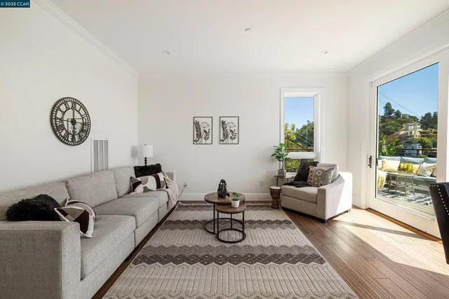 $1,698,000 | 6979 Elverton Drive, Oakland, CA 94611