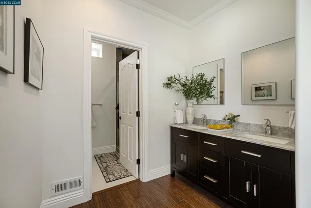 $1,698,000 | 6979 Elverton Drive, Oakland, CA 94611