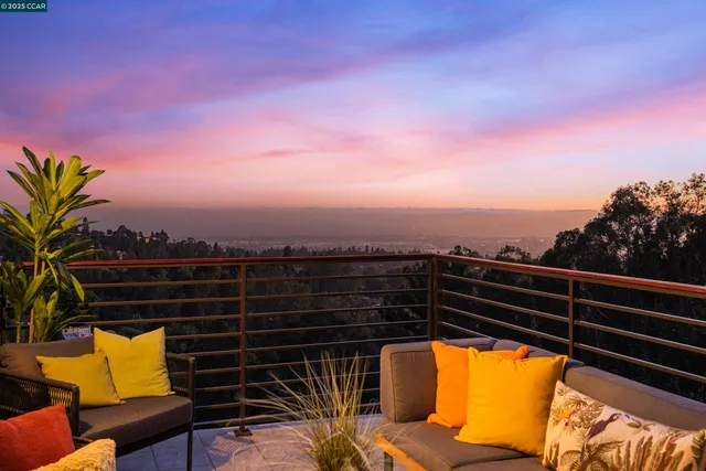 $1,698,000 | 6979 Elverton Drive, Oakland, CA 94611