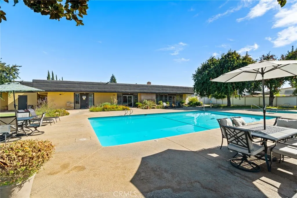 1218 Cleveland, Unit 152 Madera, CA 93638 - Photo 4 of 17