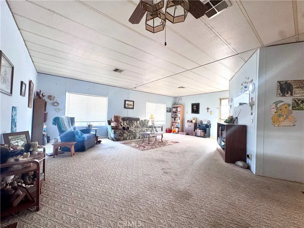 1218 Cleveland, Unit 152 Madera, CA 93638 - Photo 6 of 17