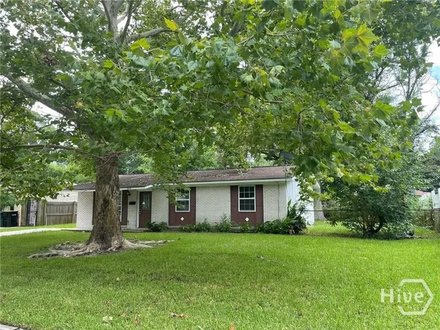 $1,700 | 1519 East 31st Street, Savannah, GA 31404