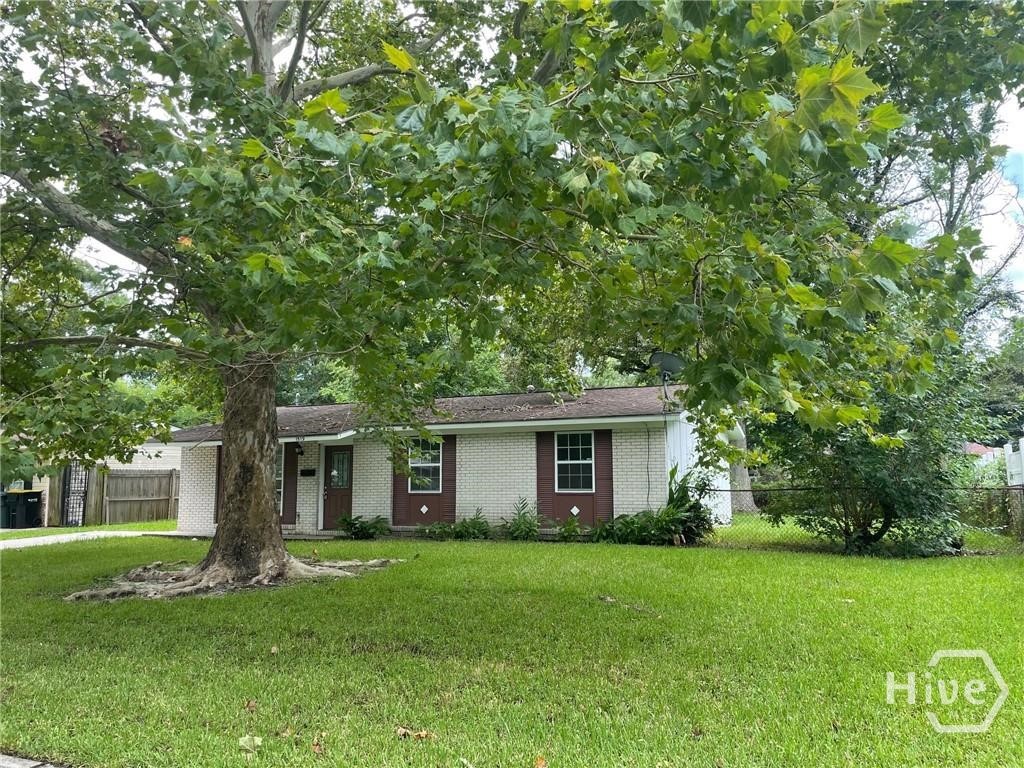1519 East 31st Street Savannah, GA 31404 - Photo 2 of 16 Front