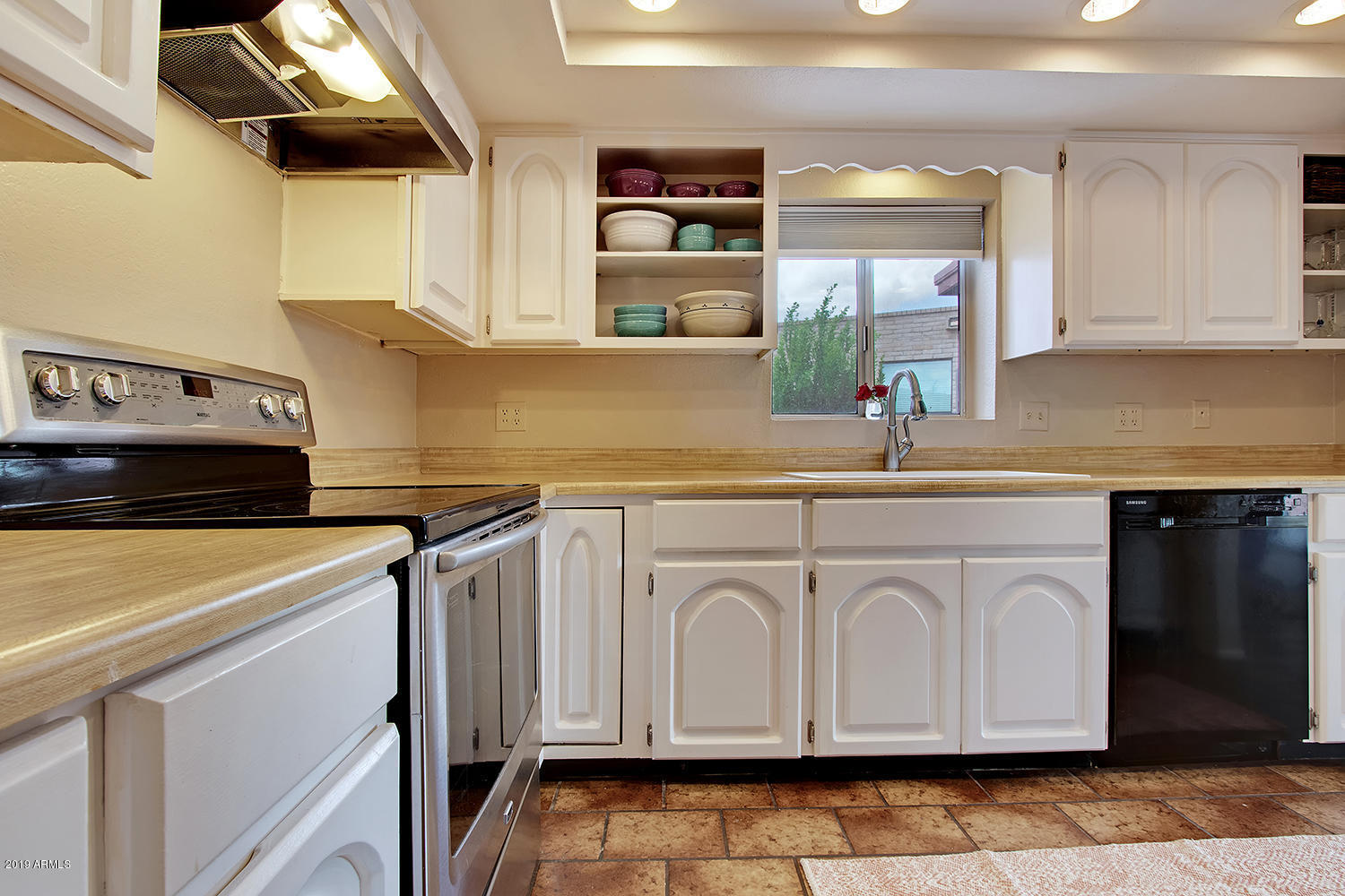 18602 Poco Vista Rio Verde, AZ 85263 - Photo 7 of 20 2018 Upgraded Appliances, Blanco Sink