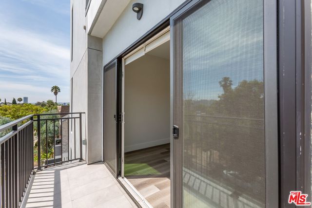 $5,500 | 857 North Hayworth Avenue, Unit 201, Los Angeles, CA 90046