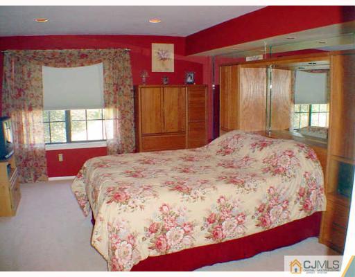 105 Marten Road Princeton, NJ 08540 - Photo 5 of 8