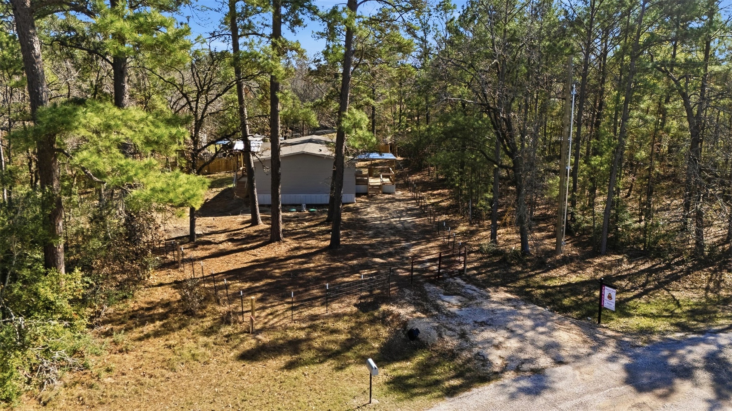 140 Michaels Lane Huntsville, TX 77320 - Photo 9 of 29